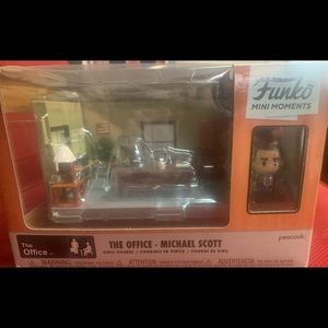 The Office Michael Scott Mini Moment Funko
